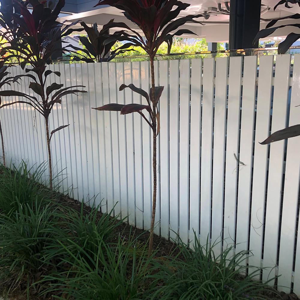 The Straits Aluminium Picket Fence Panel | Edgesmith