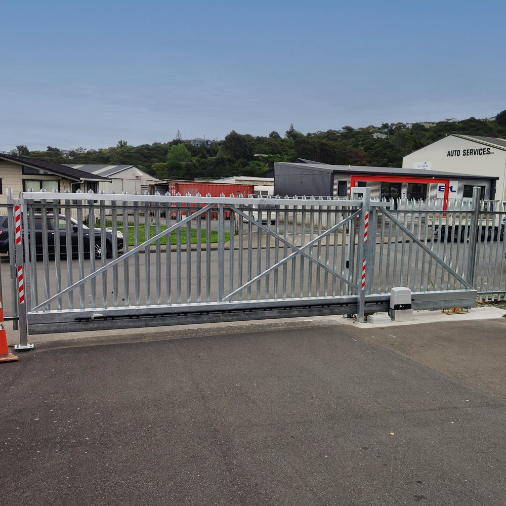 Roger BG30 Grande 1500kg Sliding Gate Operator | Edgesmith