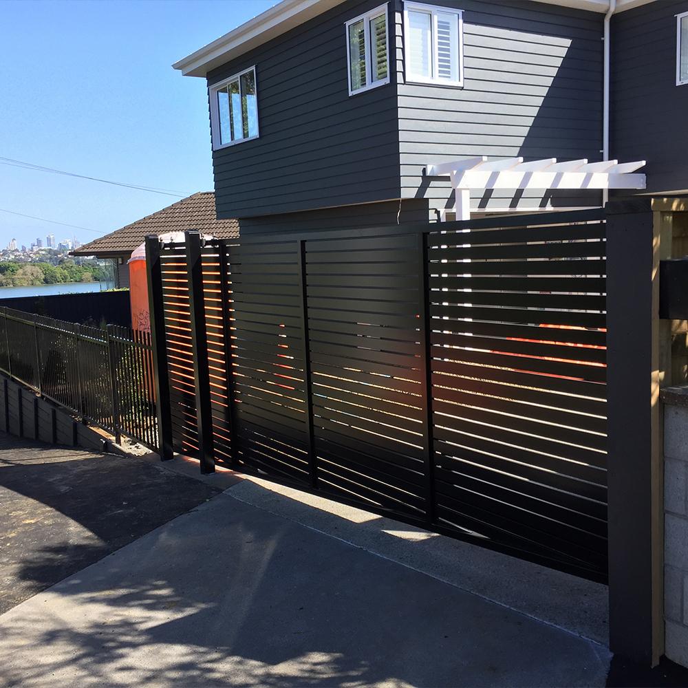 The Oasis Gate-Aluminium Slat Gate | Edgesmith