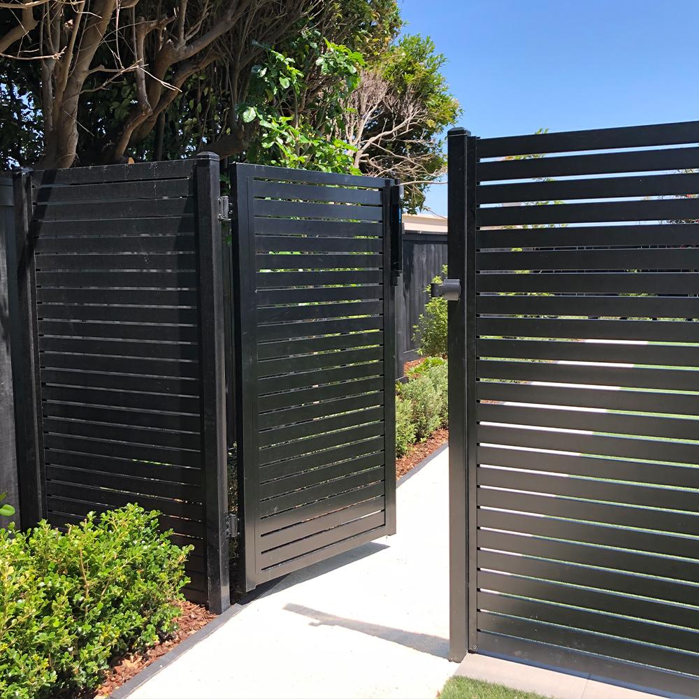 The Oasis Gate-Aluminium Slat Gate | Edgesmith